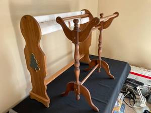 lot 370 image: 2 QuiltBlanket Racks, 1 with Pine Trees on Side