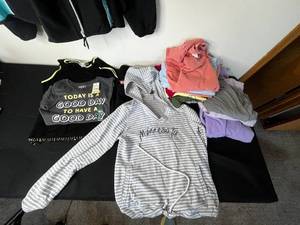 lot 241 image: Lot of Womens Shirts (2 w tags) Various Szs From M to XL Plus 1 Track Suit Sz PL on Tag