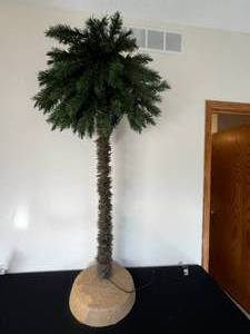 lot 288 image: Standing Light Up Palm Tree - Stands 60 Tall - Tested and Works