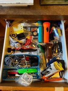 lot 331 image: Drawer Contents Inc Pocket Knives, Flashlights, Small Hand Tools, Etc