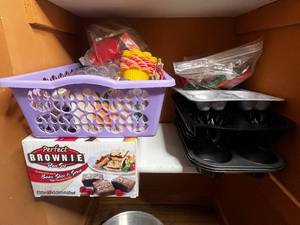 lot 342 image: Brownie Pan Set, Large Lot of Cookie Cutters, 7 Muffin Tins, 4 Crystal Look Decorative Pillars