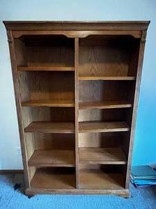 lot 433 image: 6 Tall 48 Wide 13 Deep Bookcase w Adjustable Shelving and Decorative Top