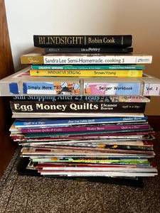 lot 436 image: Variety of Quilting and Embroidery Magazines and Books - all titles unknown - lot 2