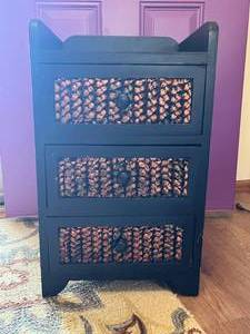 lot 421 image: 3 Drawer Side Table 25T x 15.5W x 13.5D Black w Braided Straw Detail