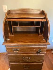 lot 123 image: 3 Drawer Secretary - No Key, Broken Drawer Handle
