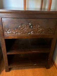 lot 125 image: 2 Side Tables - 23x18x28 & 14x11x24