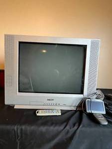 lot 177 image: Sanyo 20 TV with Remote and Tom Tom Device - Untested