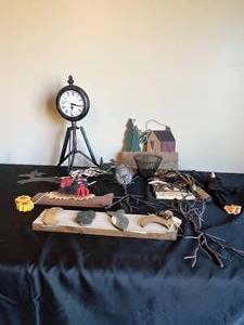 lot 192 image: Woodland and Fall Themed Home Decor, Wall Candle Holders (one missing glass holder) Tripod Clock (untested)