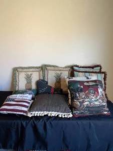 lot 207 image: Throw Pillows - Various Sizes and Designs