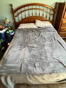 lot 224 image: Full Size Bed Frame