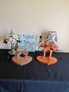 lot 358 image: 2 Lamps, 2 Bow Wall Art Pieces, 1 Bird Art Piece, 1 Bird Hanging Candle Holder