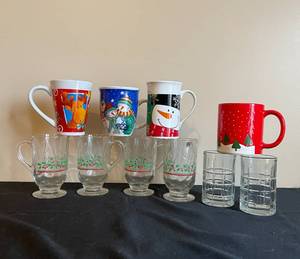 lot 383 image: Holliday Glassware  Coffe Mugs  Cups