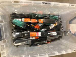 Lot of Assorted Lawn Mowers Blades Various Sizes Models and Conditions  Customer Returns See Pictures