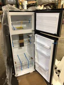 Vissani 7.1 cu. ft. Top Freezer Refrigerator in Stainless Steel Look  Customer Returns See Pictures