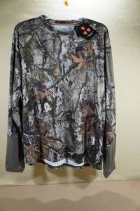 lot 52 image: TrueTimber Tekari Mens Boldrun Anti-Odor Long Sleeve Shirt -Large