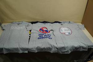 lot 90 image: 7 Political T-Shirts - Pro-RepublicanTrump - Small