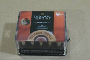 lot 119 image: 20 Federal Premium Personal Defense .327 Fed Mag 85 Gr JHP Ammo