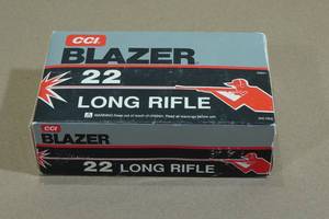 lot 136 image: 500 CCI Blazer .22 LR 40 Gr LRN Ammo