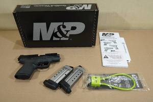 lot 1F image: NEW Smith & Wesson M&P40 Shield 2.0 .40 S&W Semi-Auto Pistol - 3 Magazines