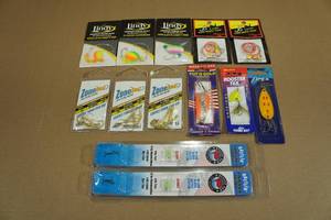 lot 173 image: NEW Fishing Tackle - Hooks, Leaders, Spinners