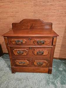 lot 95 image: Victorian Walnut Nightstand