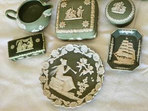 lot 305 image: Collection of Green Wedgwood Jasperware Miniatures