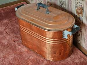 lot 323 image: Primitive Copper Boiler