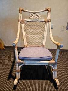lot 342 image: Ornate Rattan Rocker