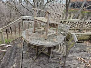 lot 18 image: Smith & Hawken Teak Outdoor Set