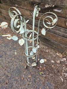 lot 172 image: Scrolled Standing Planter Pedestal