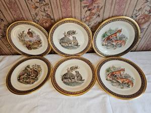 lot 34 image: Lenox Woodland Wildlife Series (Quantity of Six)
