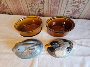 lot 426 image: Portugal Pottery Cover Casserole Rabbit & Duck