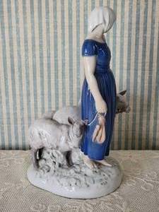 lot 87F image: Vintage Bing & Grondahl Fine Danish Porcelain Figure - Signed Axel Locher - Shepherdess & Sheep