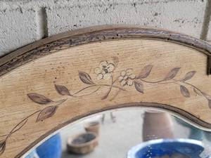lot 277 image: Lovely Vintage Painted Wall Mirror