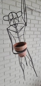 lot 64 image: Adorable Monkey Metal Wire Sculpture Hanging Planter Pot Holder