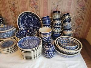 lot 37A image: Boleslawiec Fine Polish Ceramic Ware Collection (73)