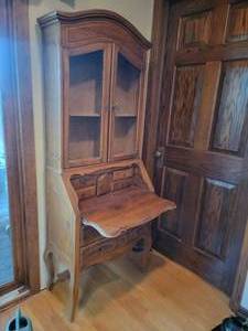 lot 45 image: Vintage Carved Display Secretary