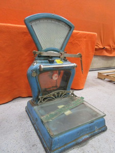 Vintage Detroit Automatic Scale Company General Store Scale