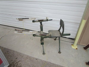 Clay Pigeon Thrower Table