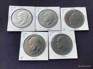 lot 17 image: (5) Eisenhower Dollars