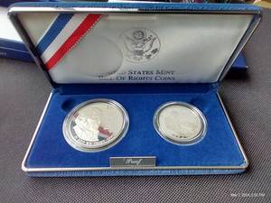 lot 30 image: 1993 U.S. Mint Proof Bill of Rights Coin Set