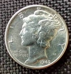lot 54 image: Nice 1945 Mercury Dime