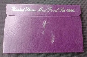 lot 61 image: 1992 U.S. Mint Proof Set (Cracked Case)