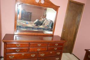 Vintage Ornate Dresser Vanity