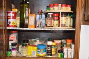 7 - Spice Cabinet Contents - See Pictures