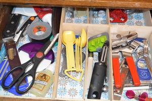 7 - Drawer Contents - See Pictures