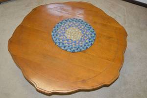 9 - Vintage Round Coffee Table with Knit Pad
