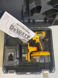 Dewalt 18V XR Power Drill & Box
