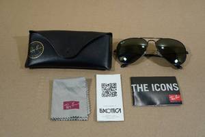 Ray-Ban Aviator Sunglasses