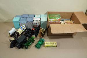 Large Assortment of Vintage Avon Mens After Shave Bottles Some with Boxes
